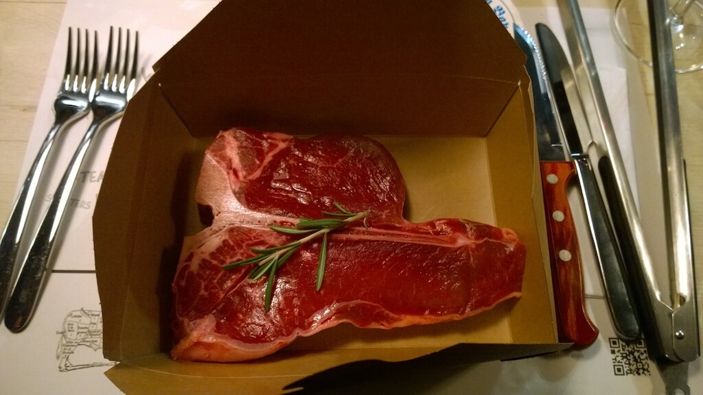 Steaks im Restaurant selbst grillen