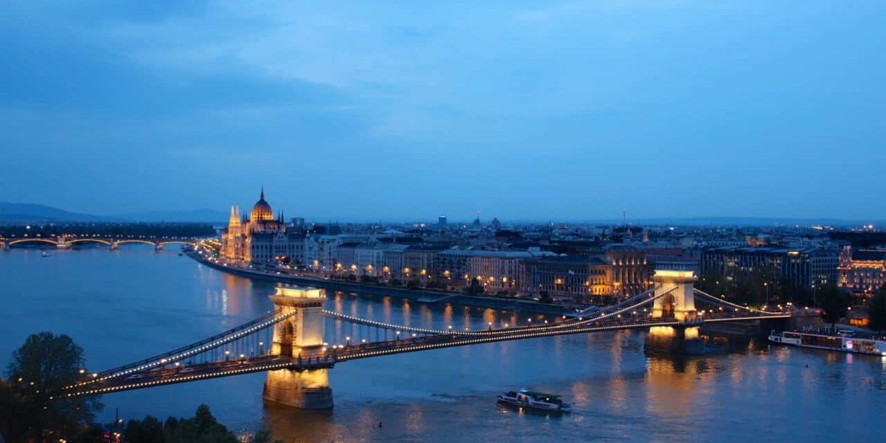 Budapest – bei Tag und bei Nacht