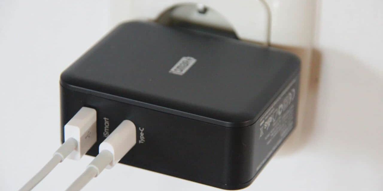 Die idealen Adapter, damit Euch auf Reisen der Strom nicht ausgeht